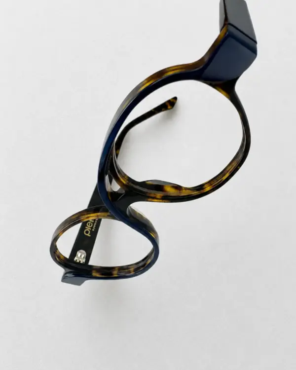 Lunettes Pierre Eyewear AZALEE coloris Ecaille Navy