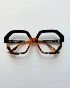 Ecaille Black