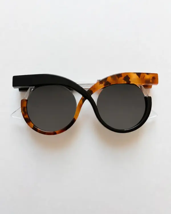 Lunettes Pierre Eyewear AMORE coloris Black Ecaille SUN
