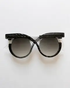 BLACK FUSION SUN