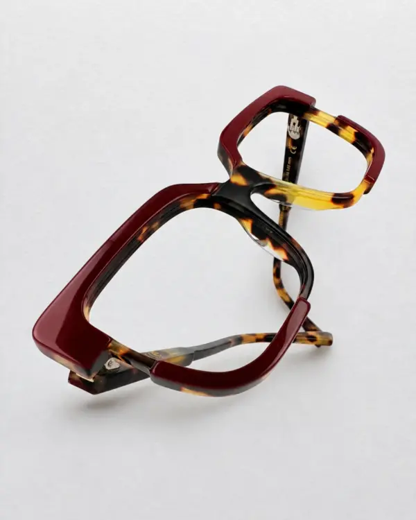 Lunettes Pierre Eyewear LADY LIGHT coloris Ecaille Bordeaux