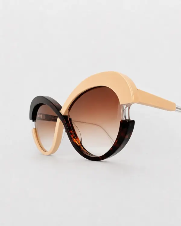Lunettes Pierre Eyewear MADAME coloris Cream SUN