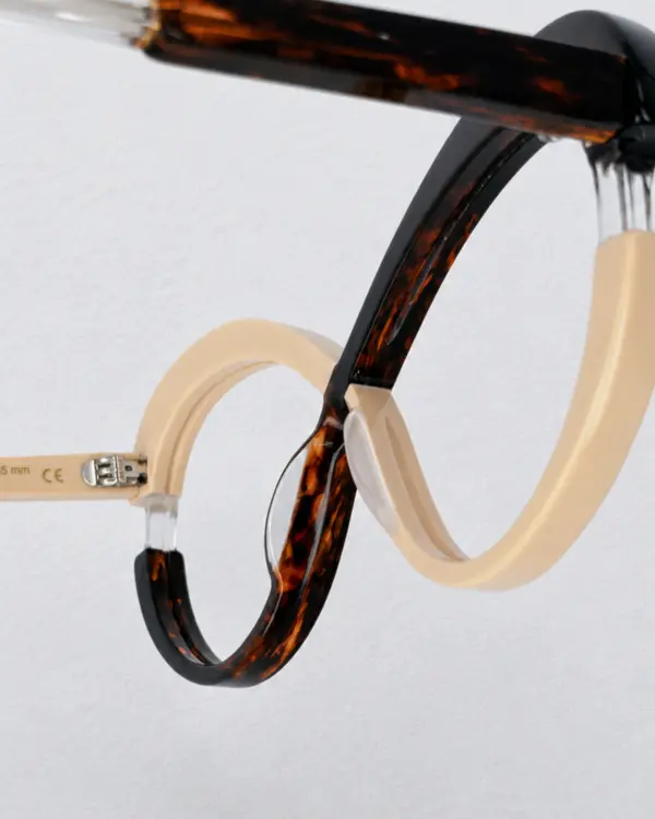 Lunettes Pierre Eyewear MADAME coloris Cream